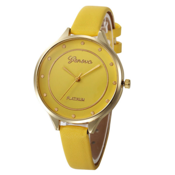 Луксозен объл дамски часовник - жълт